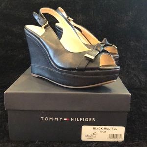 Brand New in Box Tommy Hilfiger 7.5M (Black) Karra